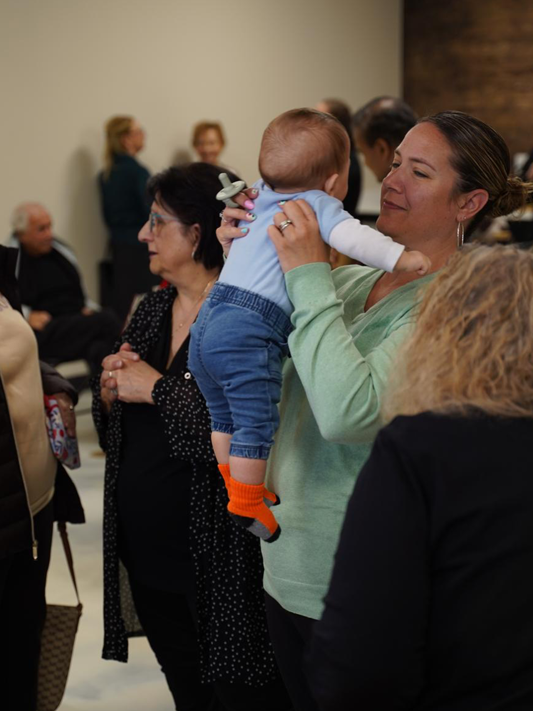 19_Take_Look_Inside_CA_Peabody