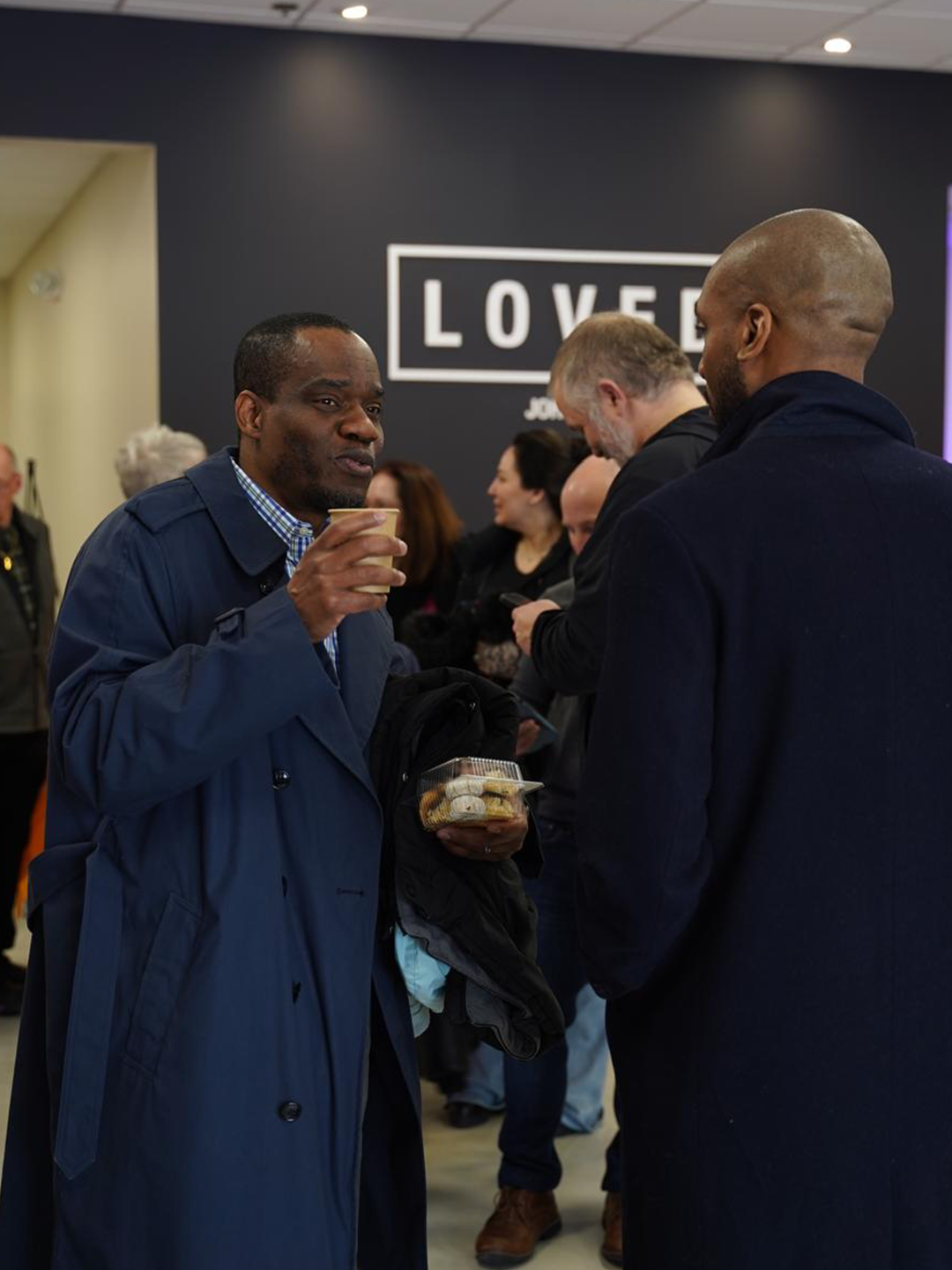 20_Take_Look_Inside_CA_Peabody